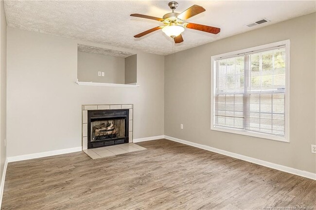Building Photo - 519 Abbottswood Dr