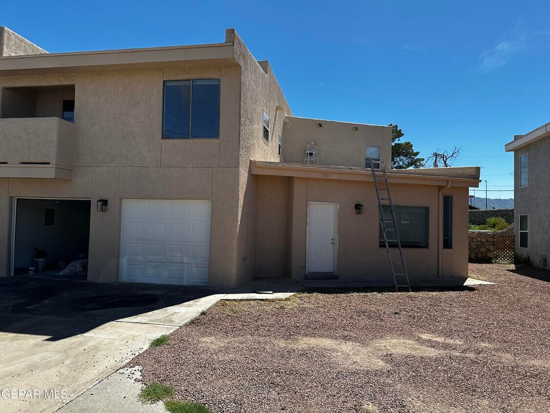 Primary Photo - 5016 Conley Rd