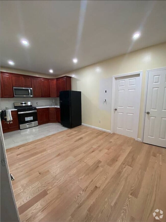 1 Bedroom Apartments in Nassau County, NY under 1,850