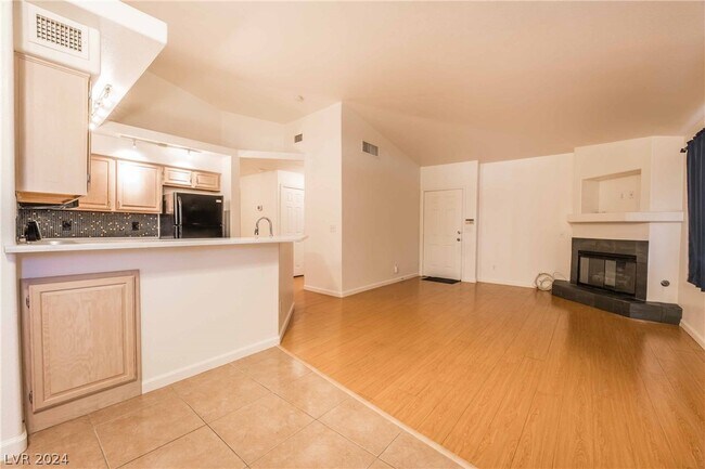 Building Photo - 368 Manti Pl