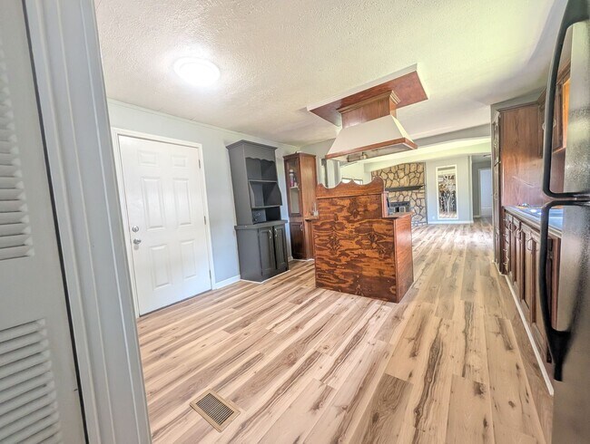Foto del edificio - 107 Country Ln