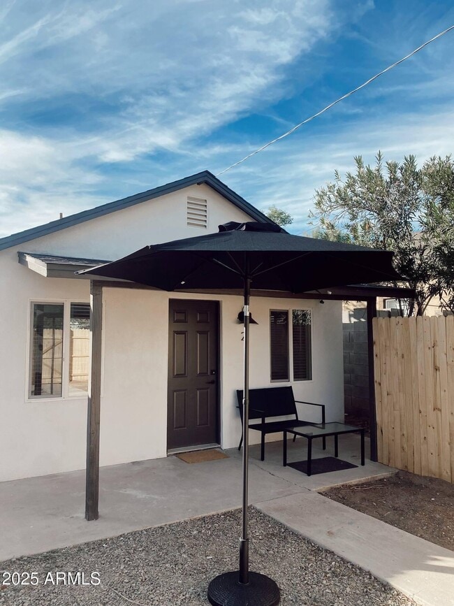 Building Photo - 2502 N 29th Pl