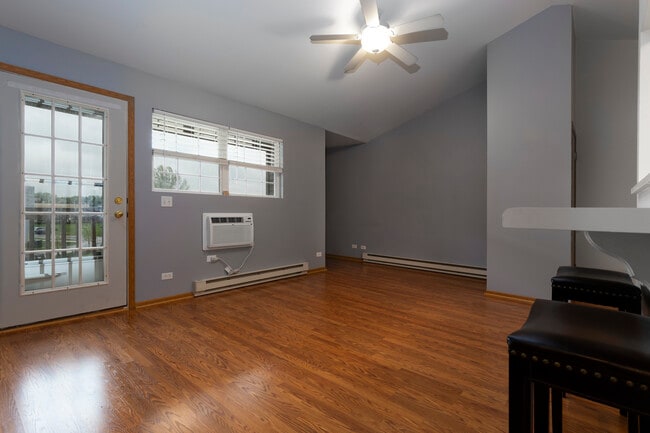 Building Photo - 410 Cunat Blvd