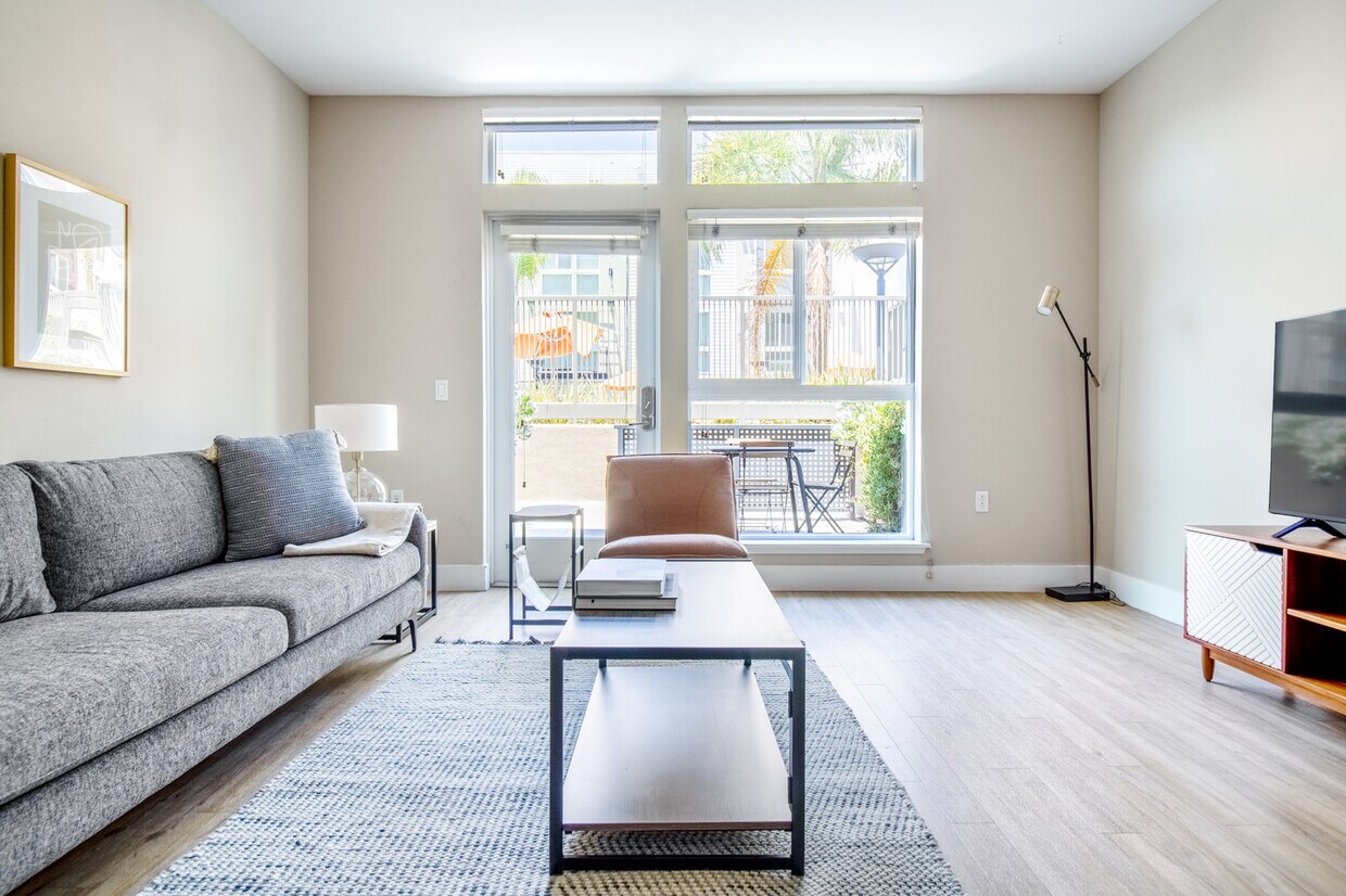 Foto principal - 899 Morrison Park Dr