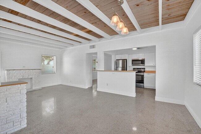 Foto del edificio - 910 SE 3rd St