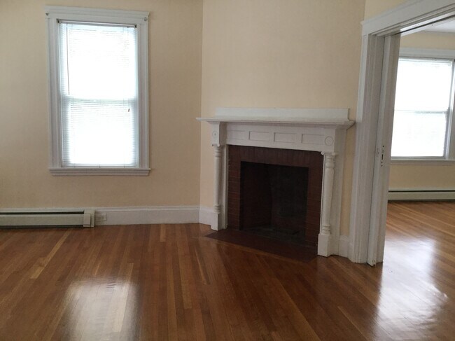 Sala de estar/dormitorio - 88 North Ave