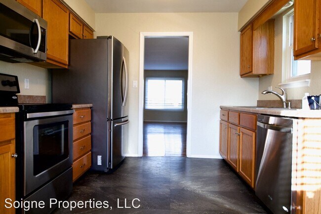 Building Photo - 3 br, 3 bath House - 1001 West 75th Street