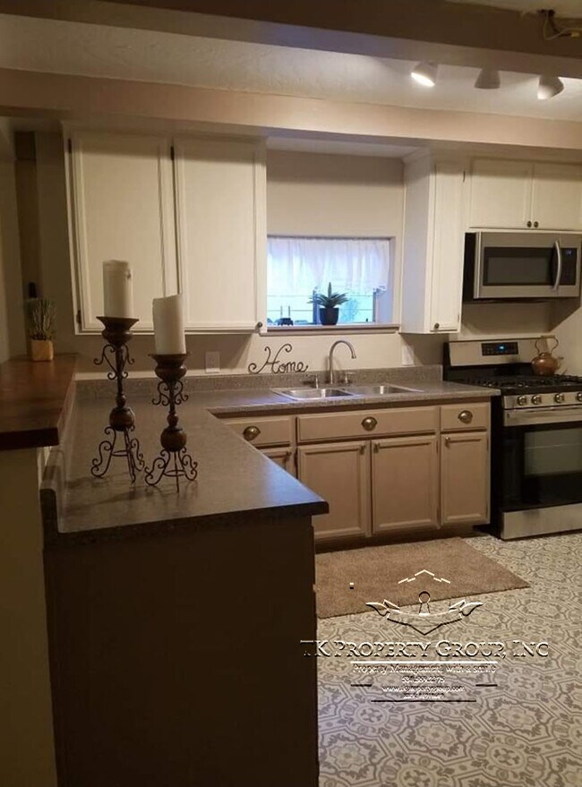 Foto del edificio - 339 E Maryland Dr