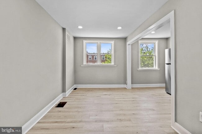 Building Photo - 1072 Tremont Dr