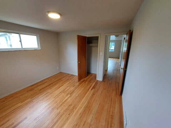 Building Photo - 1851 Crafton Boulevard, Unit 2