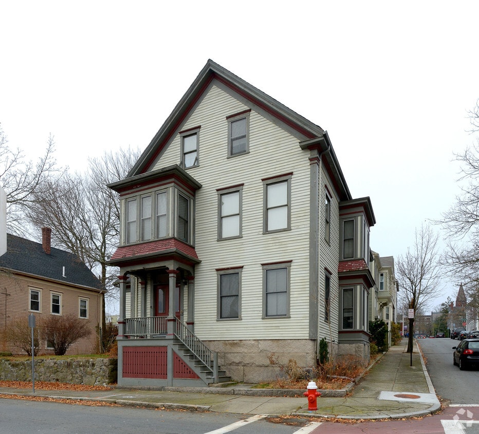 441 Pleasant St, New Bedford, MA 02740 Apartments in New Bedford, MA
