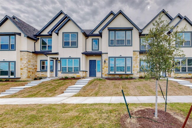 Building Photo - 4 Bed 3 Bath Luxurious Townhome in Frisco!