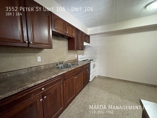 Photo du bâtiment - COZY 1 BED/1 BATH MAIN FLOOR UNIT WEST WINDSOR! INCLUSIVE!