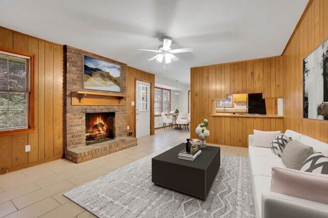 Foto del edificio - 5055 Cascade Rd