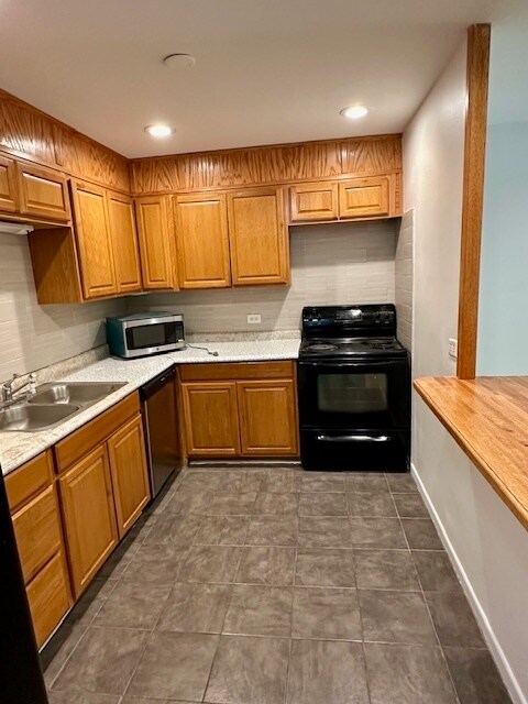 Foto del edificio - 1516 Hinman Ave