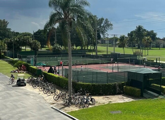 Foto del edificio - 9423 S Hollybrook Lake Dr