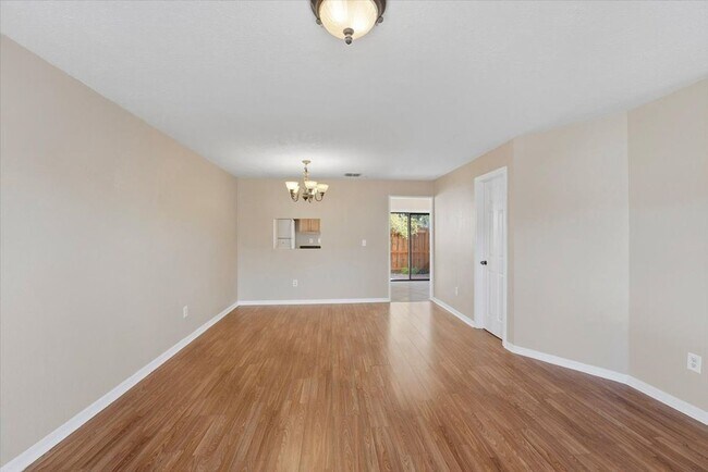 Building Photo - 1645 Sandy Point Square