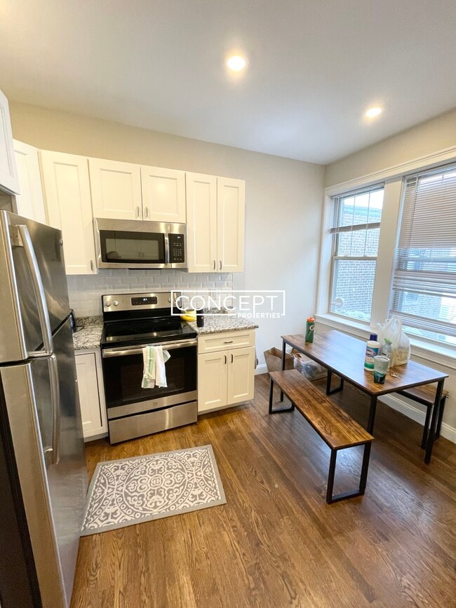 Foto del edificio - 2017 Commonwealth Ave