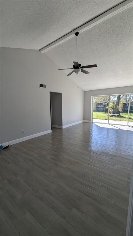 Foto del edificio - 8154 Britt Dr