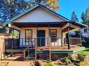 Building Photo - 6565 Cooper Spur Rd