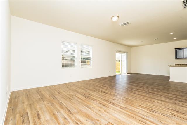Building Photo - 453 Canoe Way