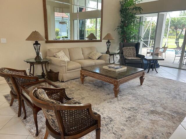 Foto del edificio - 125 Windward Dr