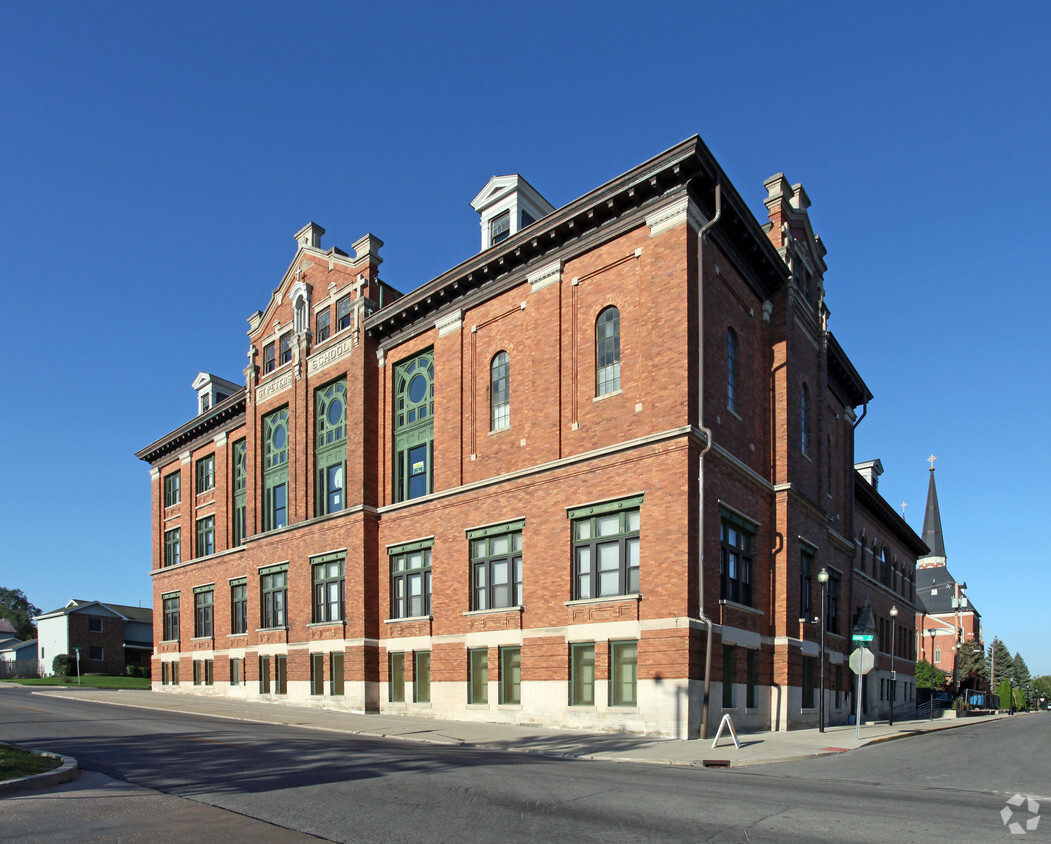 Primary Photo - Meeting House At St. Peter