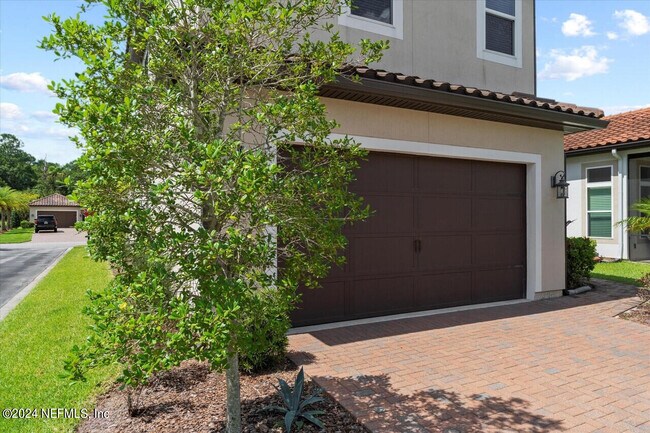 Building Photo - 245 Rialto Dr