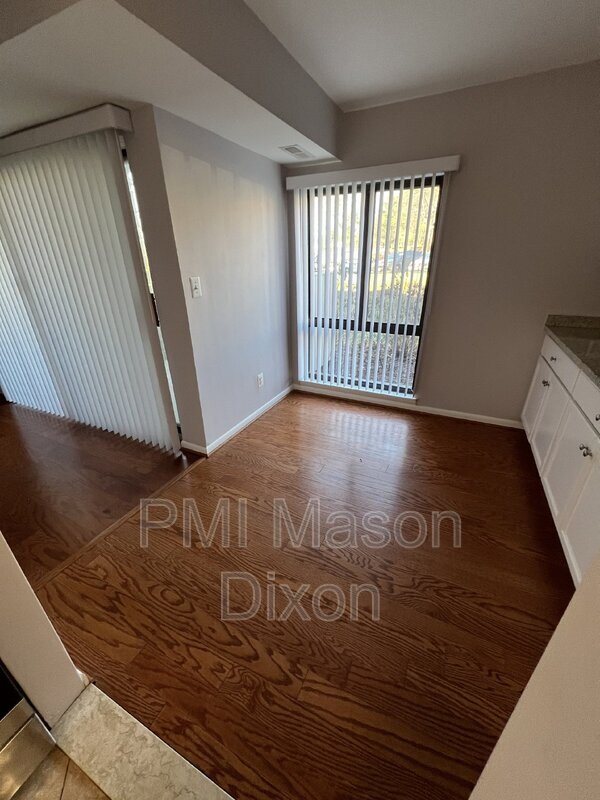 Foto del edificio - 6087 Majors Ln