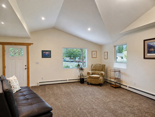 Foto del edificio - 1509 Bannister Dr