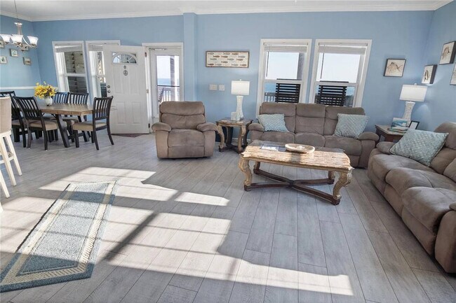 Foto del edificio - 975 Dolly St