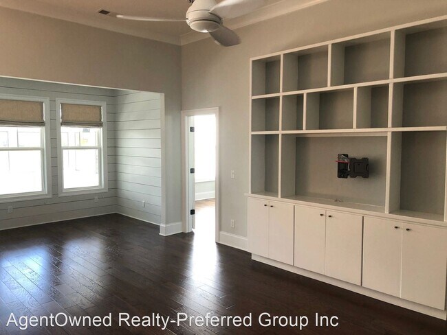 Building Photo - 3 br, 2 bath House - 1391 Longspur Dr