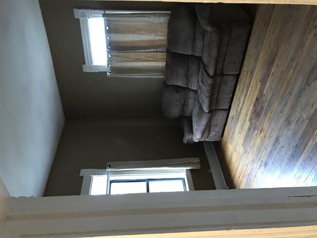 Foto del edificio - 624-6245 N 5th St