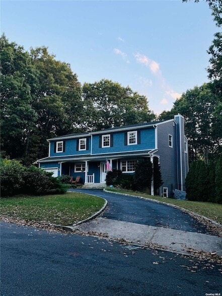 Primary Photo - 10 Vega Dr