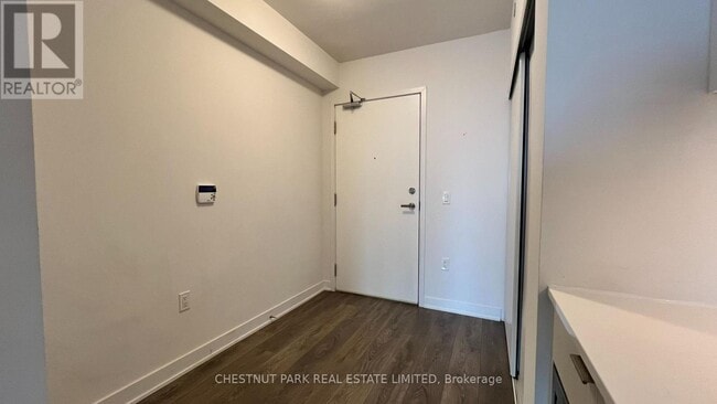 Photo du bâtiment - 99 Broadway Ave