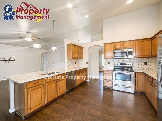 Building Photo - 12473 W Heatherhills St