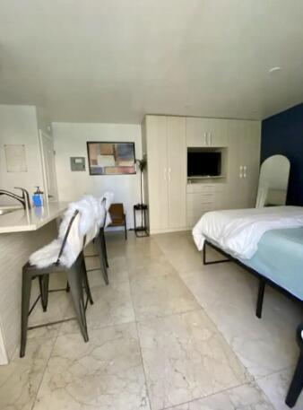 Foto del edificio - 408 SE 12th Ct