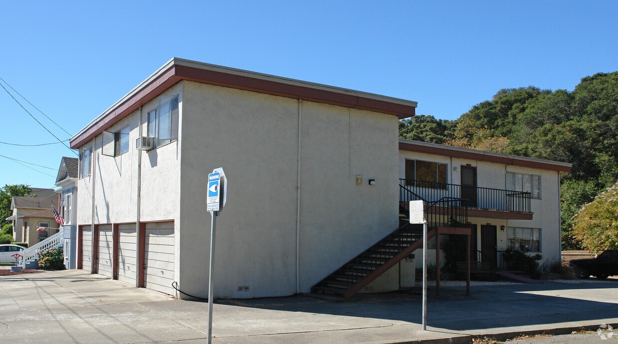 Building Photo - 2145-2165 Buena Vista Dr