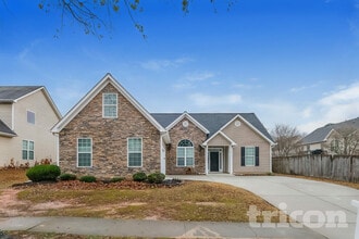 Building Photo - 2313 Temple View Dr