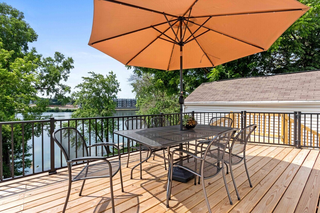 1701 W Main St, Little Chute, WI 54911 House Rental in Little Chute