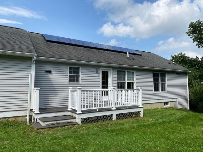 Building Photo - Coming Soon! Charming 3-Bedroom Home with ...