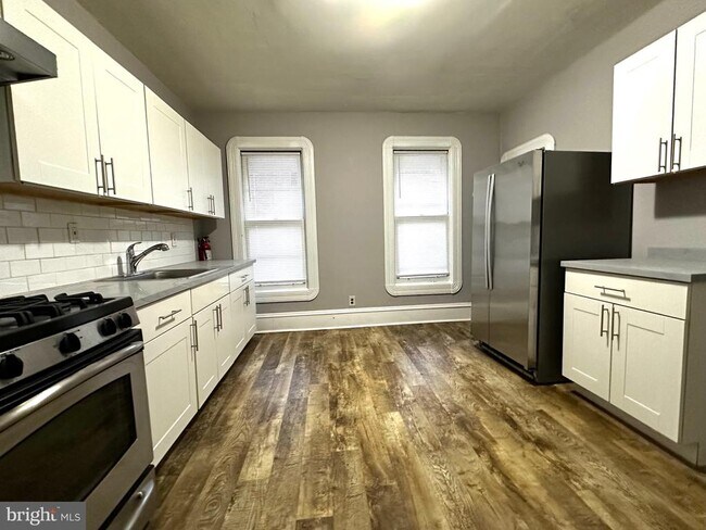 Foto del edificio - 6539 Park Ave