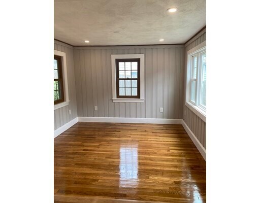 Building Photo - 38 Hallron St