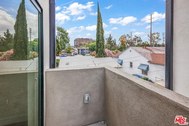 Primary Photo - 11010 Hortense St