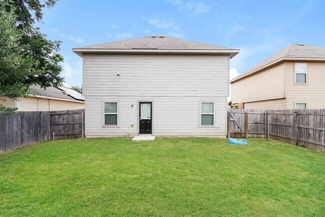 Foto del edificio - 2015 Catfish Pond