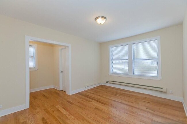 Foto del edificio - 4546 N Damen Ave