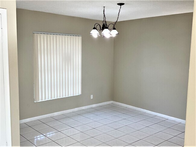 Foto del edificio - 11721 SW 122nd Ave