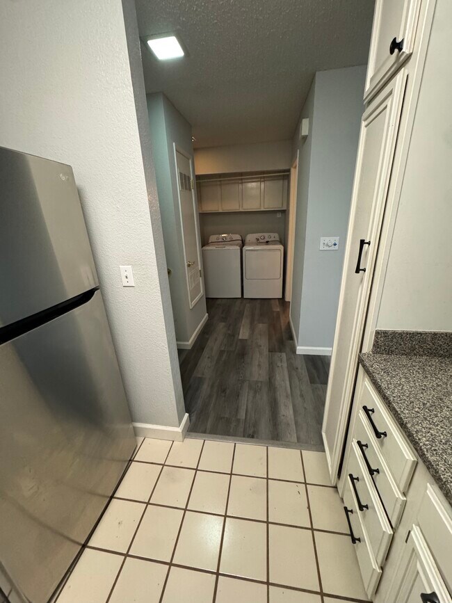 Foto del edificio - 166 Farm Ln