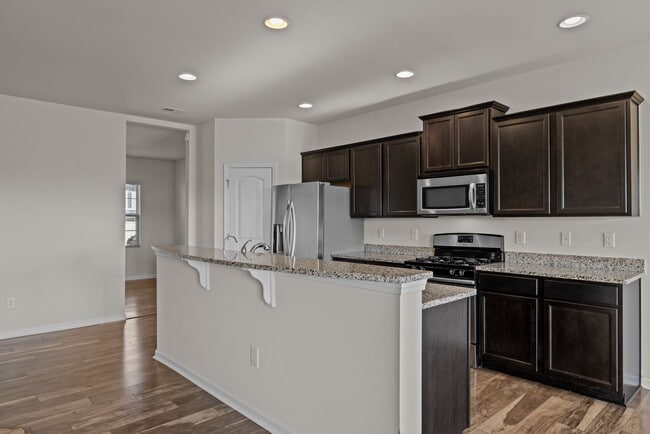 Building Photo - Spacious 5 Bedroom Home with 2-Car Garage,...