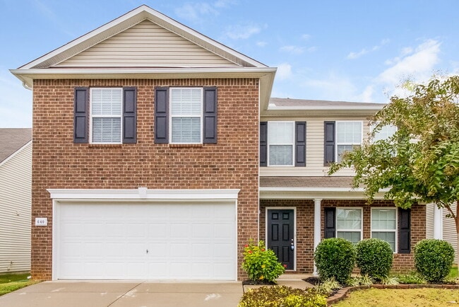 Building Photo - 640 Elderberry Way